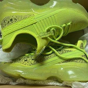 Steve Madden sneakers